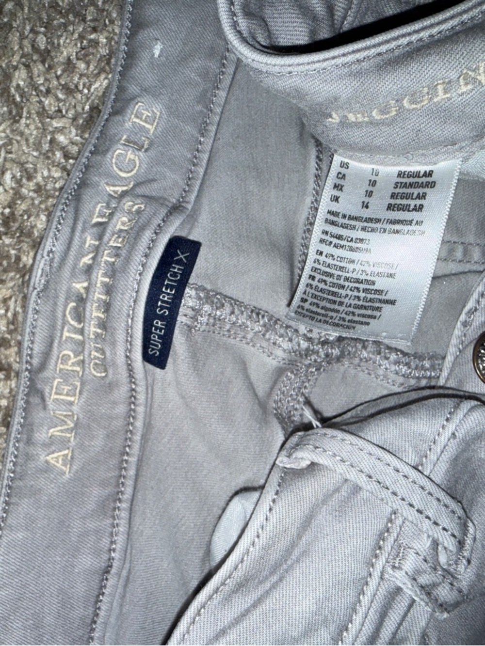 Size 10 Jean bundle - Picture 3 of 5